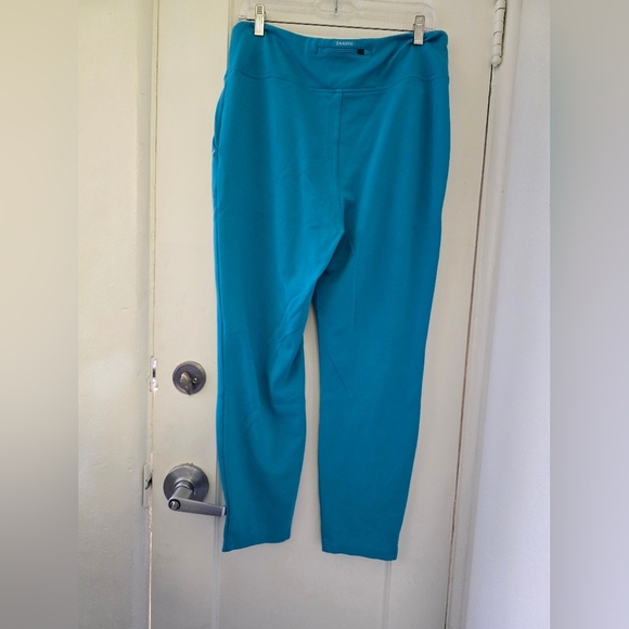 Jaanuu Women's Vibrant Blue Cropped Pants - Picture 8 of 11